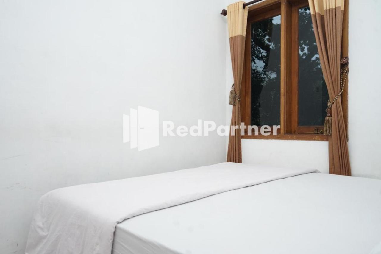 Villa Handayani Songgoriti Redpartner Exteriér fotografie